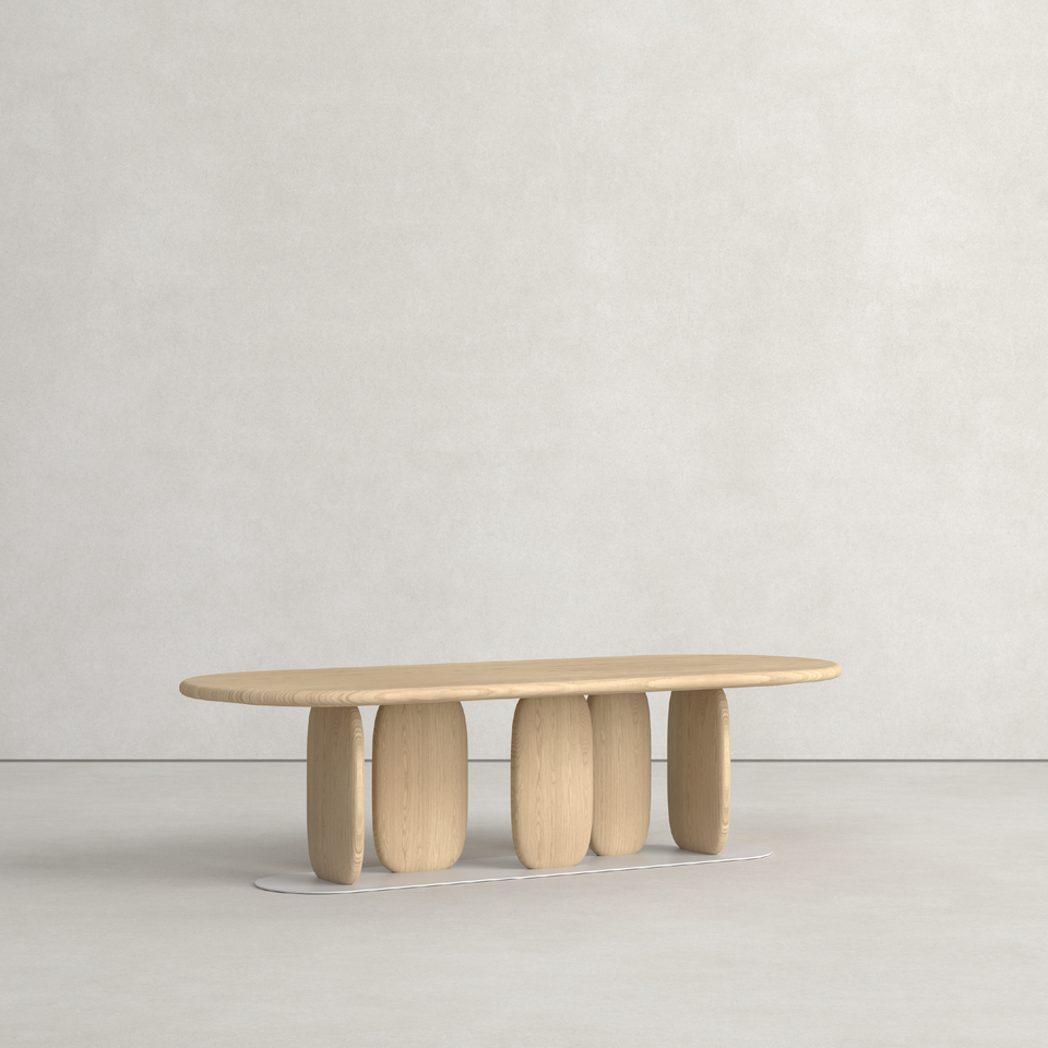 LOLA-LOLA DINING TABLE